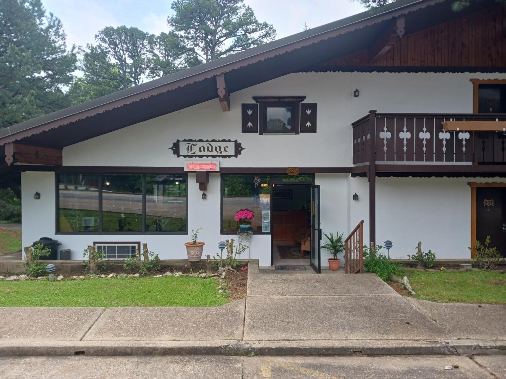 Bavarian Inn Motel & Restaurant Eureka Springs Εξωτερικό φωτογραφία