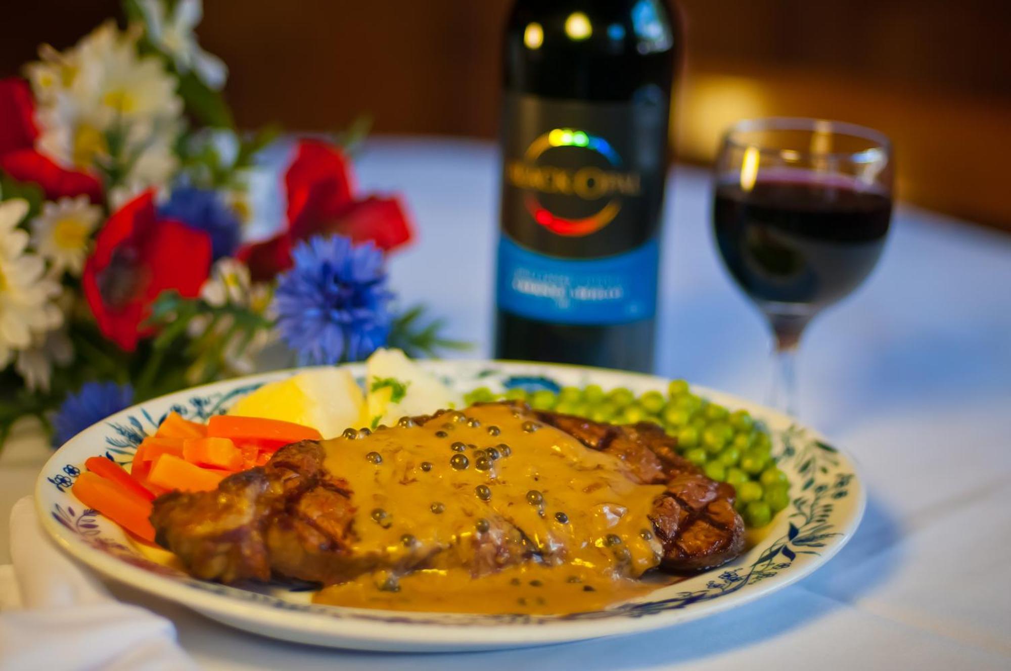 Bavarian Inn Motel & Restaurant Eureka Springs Εξωτερικό φωτογραφία