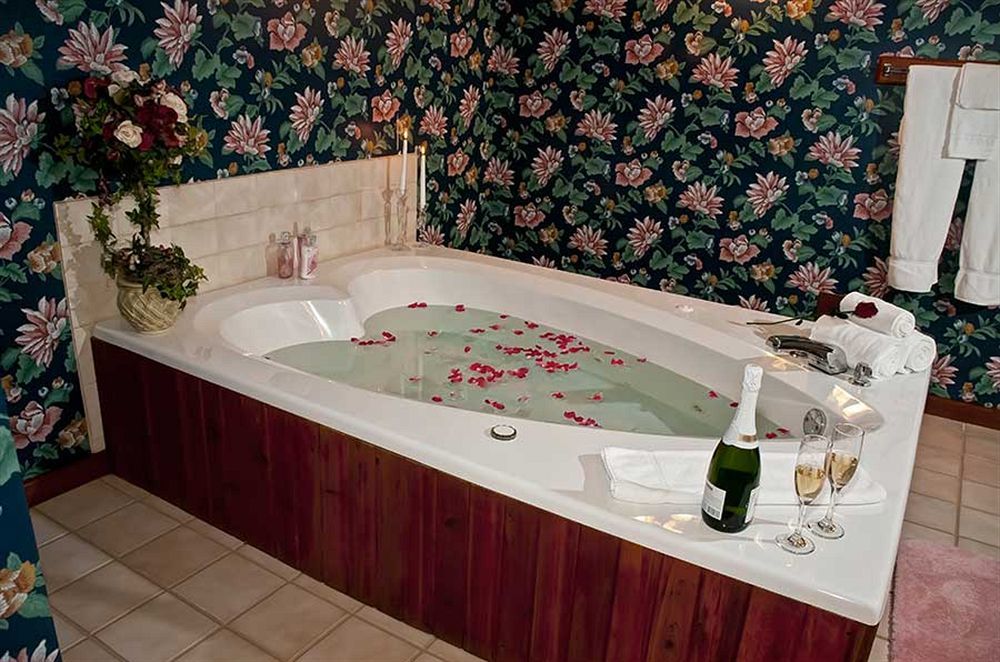 Bavarian Inn Motel & Restaurant Eureka Springs Εξωτερικό φωτογραφία